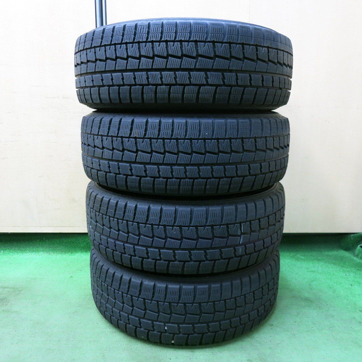 ★バリ溝★ 9分山 ダンロップ WINTERMAXX WM01 145/80R13 75Q 4本/札幌市手渡し可/中古スタッドレスタイヤ(冬タイヤ) 軽自動車に F バリ溝 7～9分山 ダンロップ WINTERMAXX SJ8 225⁄60R18 100Q 4本⁄札幌