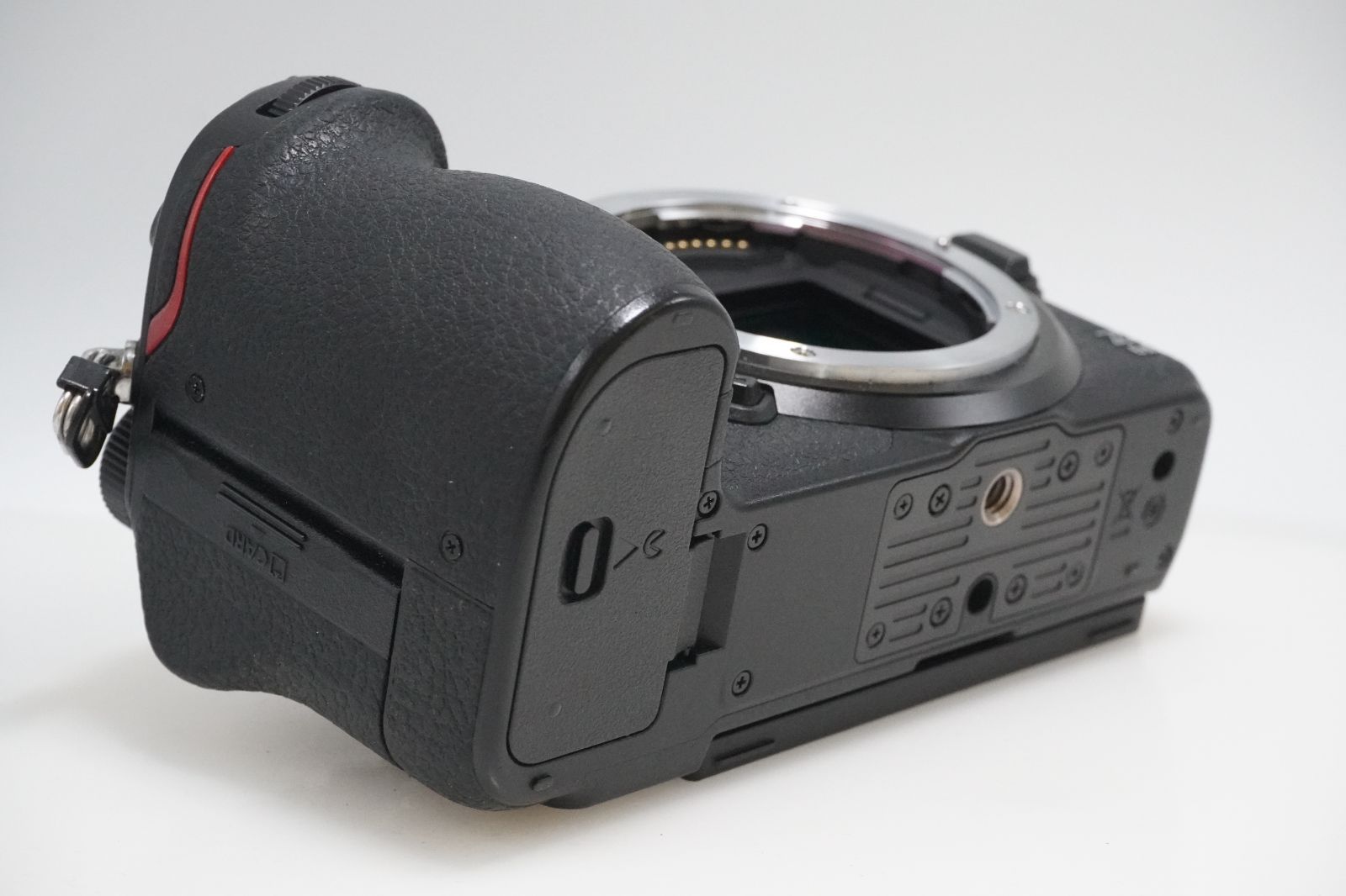 Nikon Z6ii ボディ（美品） 新品)Nikon (ニコン) Z6II ボディ（商品ID：4960759905901）詳細
