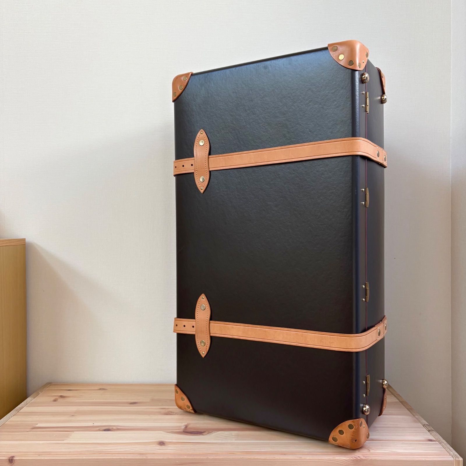 GLOBE-TROTTER グローブトロッター Safari サファリ ヴァルカンファイバー 30インチ 2輪 キャリーケース ブラック