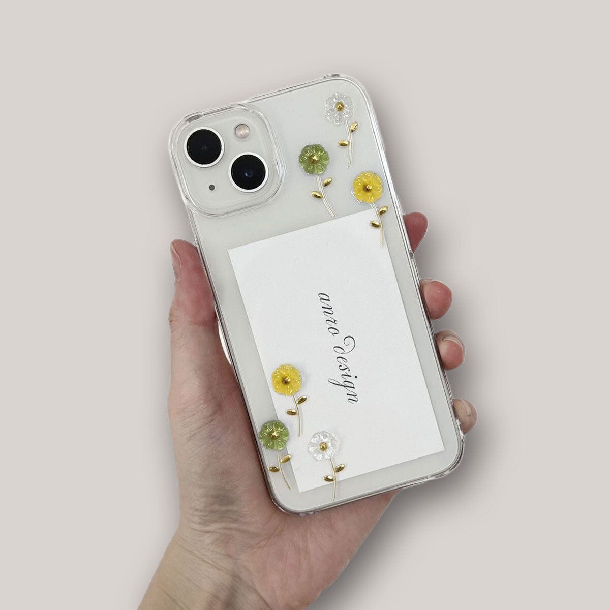 クリアフラワーのiPhoneケース　iPhone16 iPhone15 iPhone 16 Pro ケース 花柄 クリア オシャレ 可愛い 耐衝撃