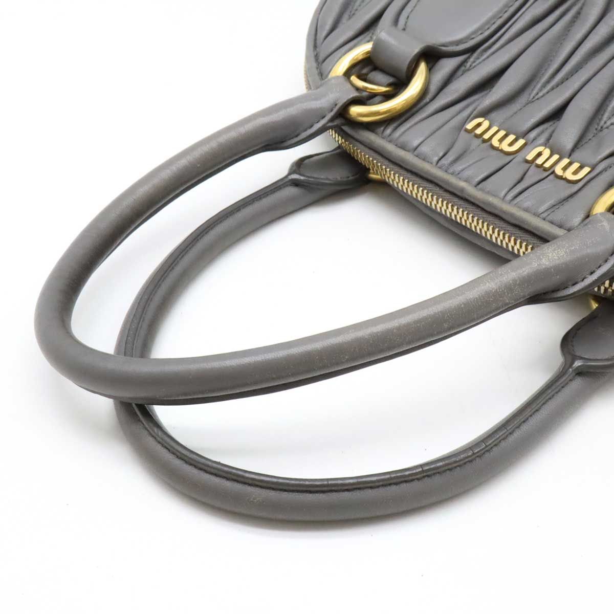 miu miu ミュウミュウ マテラッセ ハンドバッグ 金具 グレー miu MIUMIU ミュウミュウ マテラッセ グレー ゴールド金具