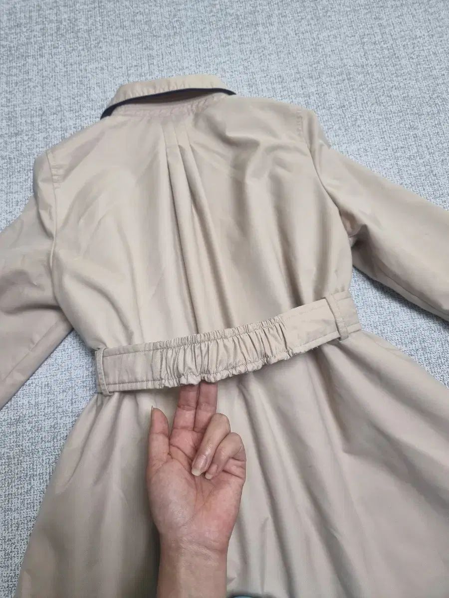 ベルト付き トレンチ