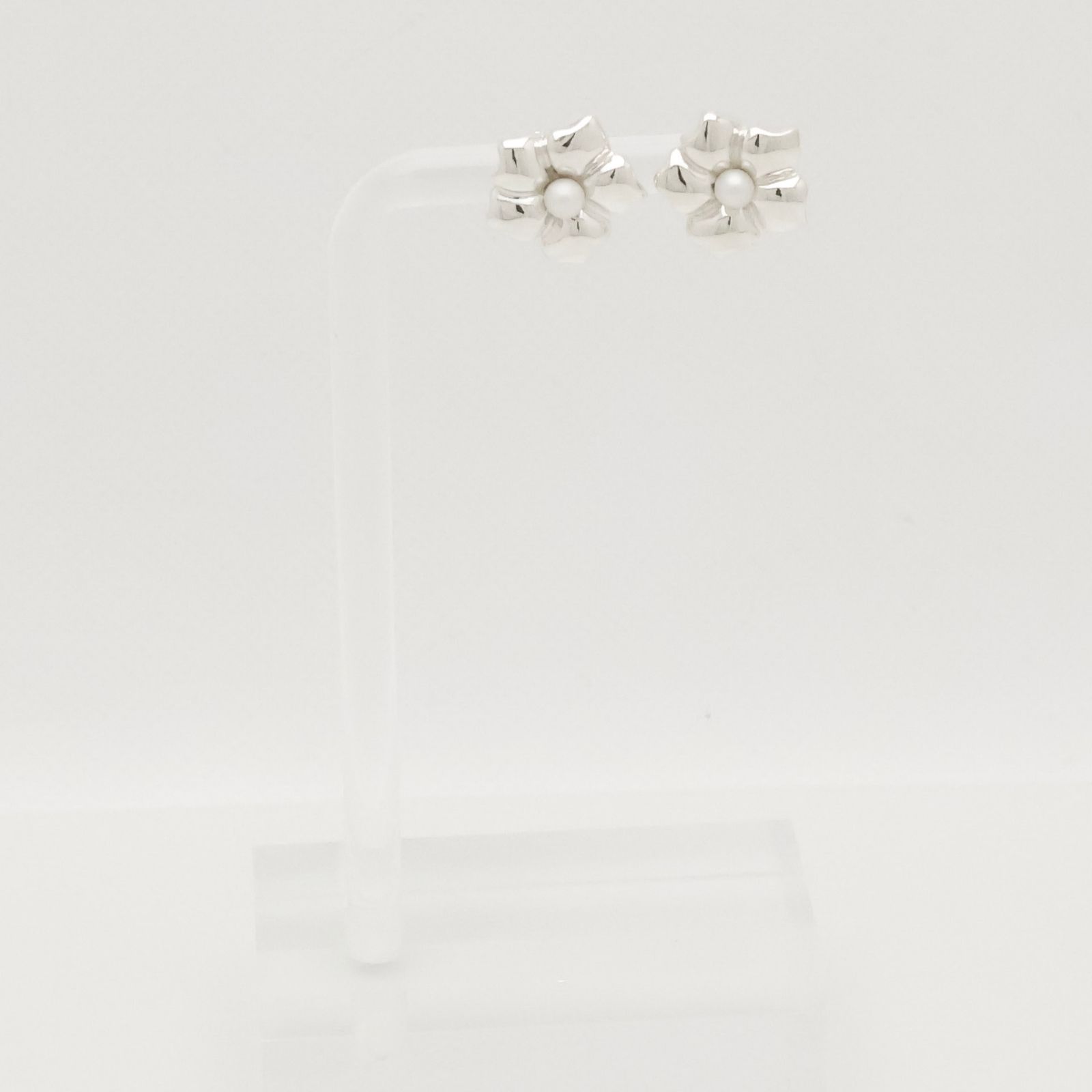 パール スタッド