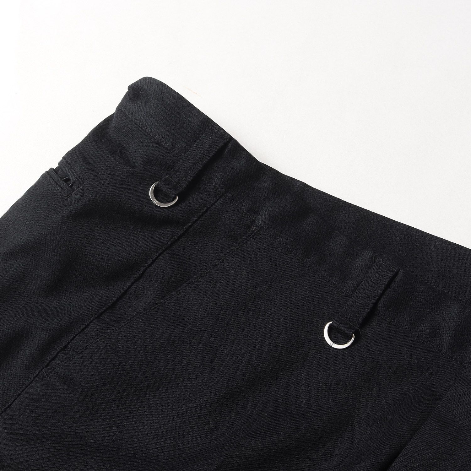 UNIFORM EXPERIMENT ユニフォームエクスペリメント パンツ サイズ:4 20SS ストレッチツイル クロップド パンツ CARROT  FIT CROPPED PANTS ブラック 黒 ボトムス ズボン【メンズ】 - メルカリ