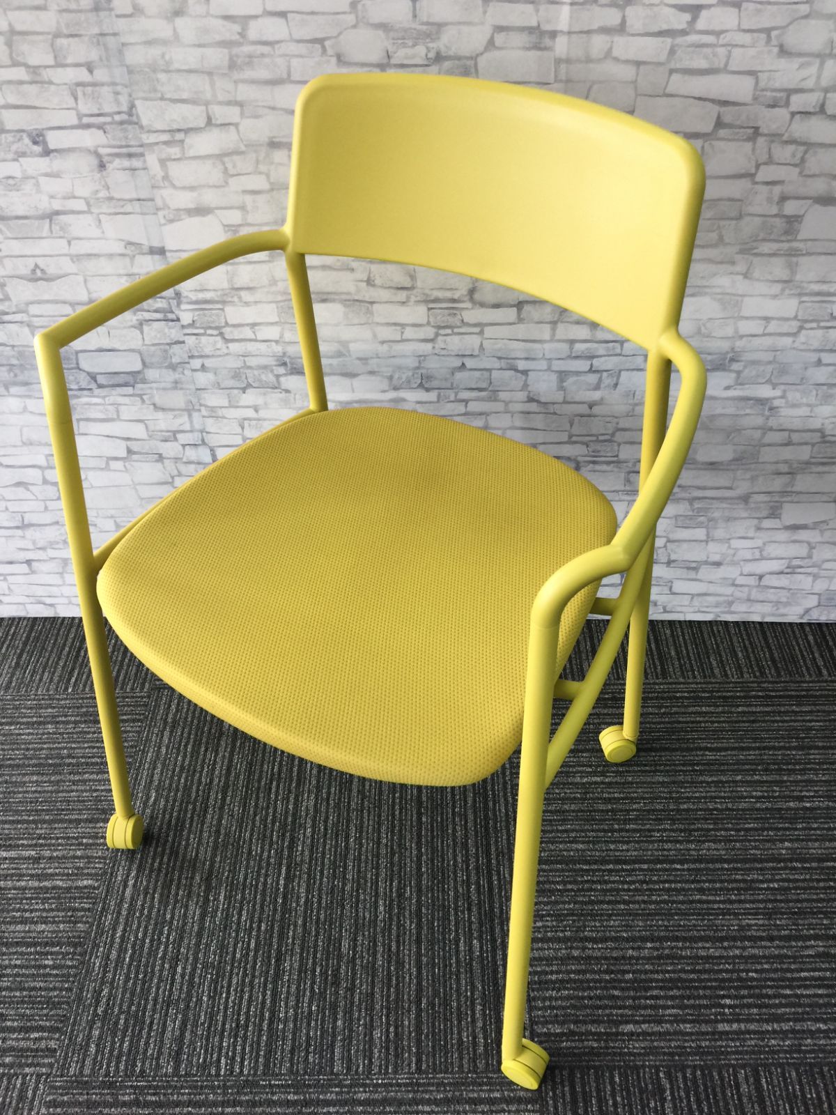 引取り コクヨ ネスティングチェア K01-Z211CU2 イエロー オフィスチェア Y0716