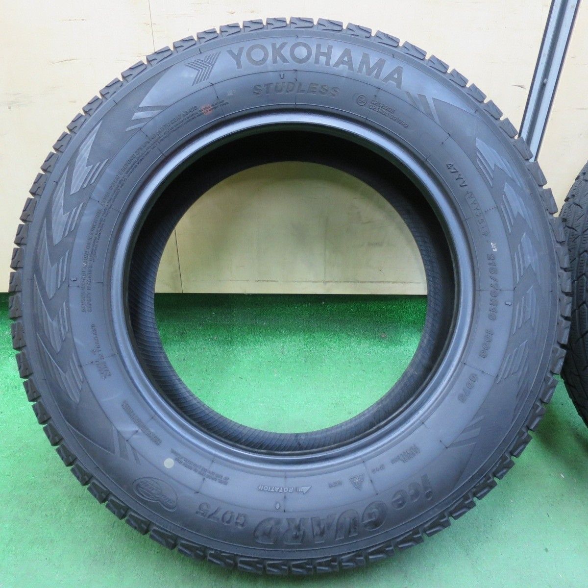 バリ溝‼️ ICE GUARD 215/70/R16 スタットレスタイヤホイール 【公式通販】