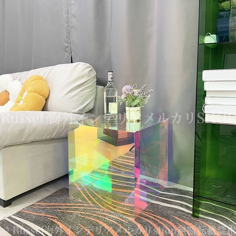 レインボープリズム調 サイドテーブル おしゃれ かわいい インテリア 家具 コーヒーテーブル エンドテーブル アクリル製 透明 虹色 スケルトン センターテーブル