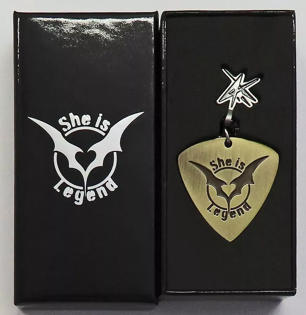 2026年最新】she is legend ネックレスの人気アイテム - メルカリ