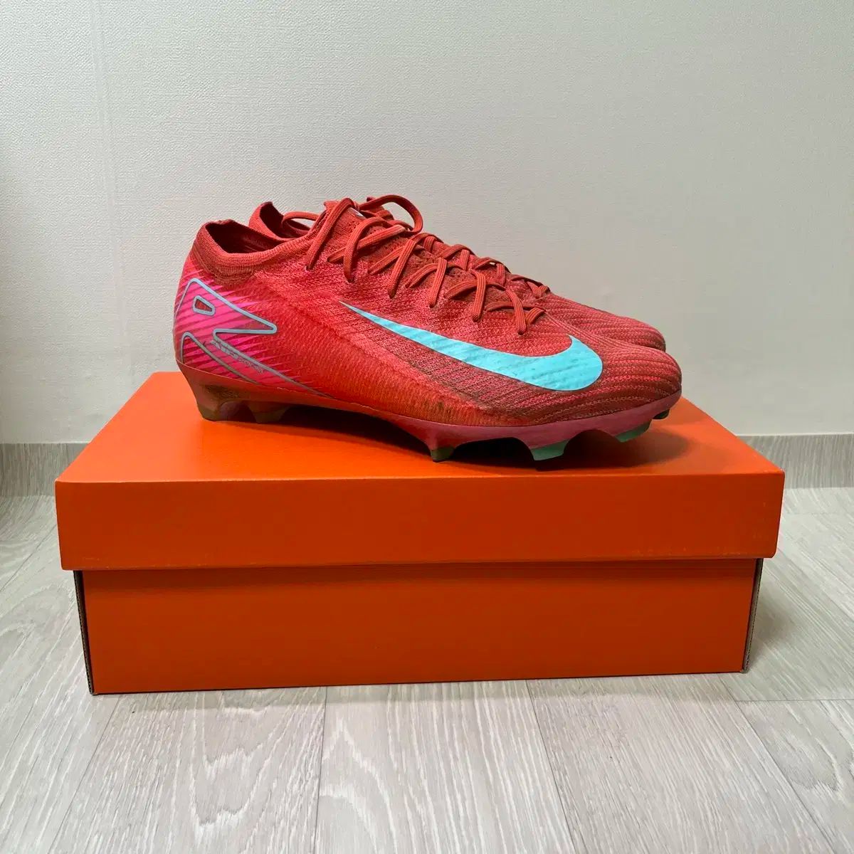 NIKE ナイキ マーキュリアル Vapor ヴェイパー 16 エリート FG サッカーシューズ 270