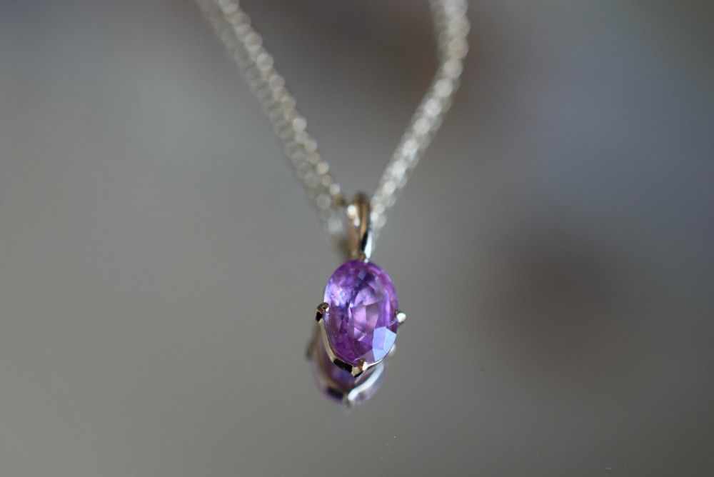 K9-14 非加熱 天然 サファイア 9金 2.375ct ラベンダー ミャンマー産 K9 チャーム ネックレス ペンダントトップ