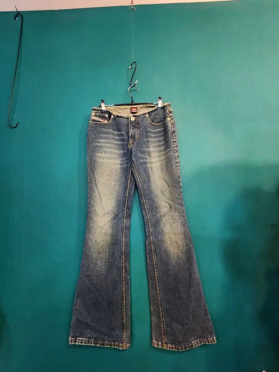 DIESEL ディーゼル レディース ローライズ ブーツカット デニム