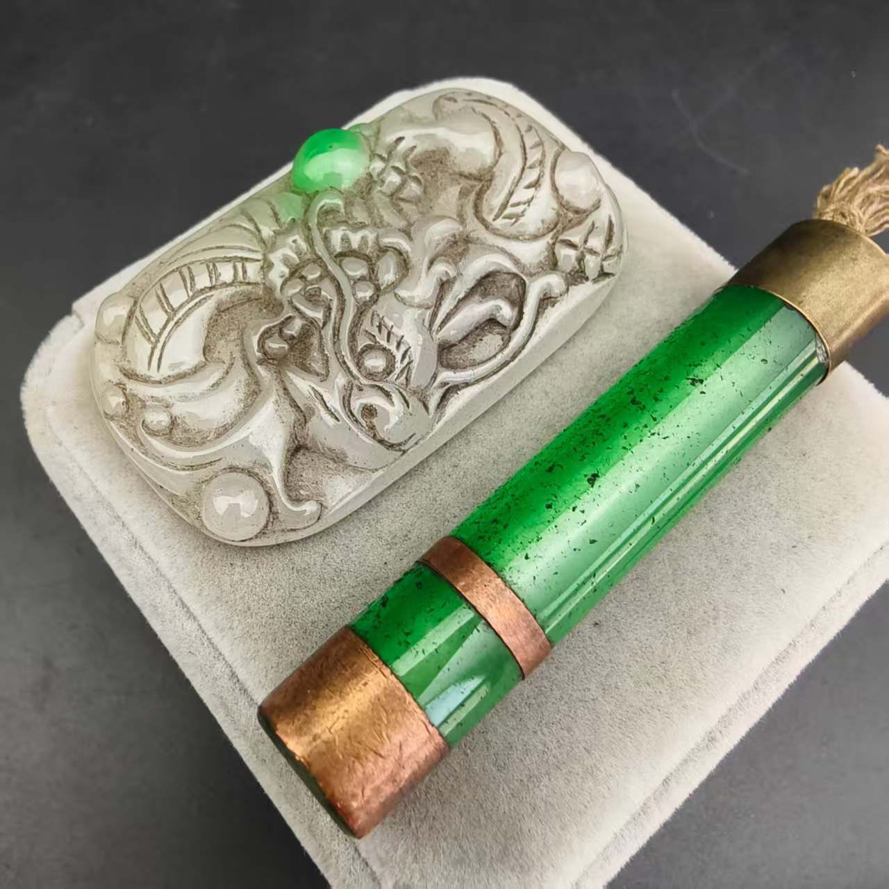 白玉双獣帯鉤 清代 和田玉 古玉 古玉擺件 中国古玩 美術 唐物骨董 A917 中国古美術品 清の時代 和田青白玉 砡 水滴 水盂 蘇工 349g