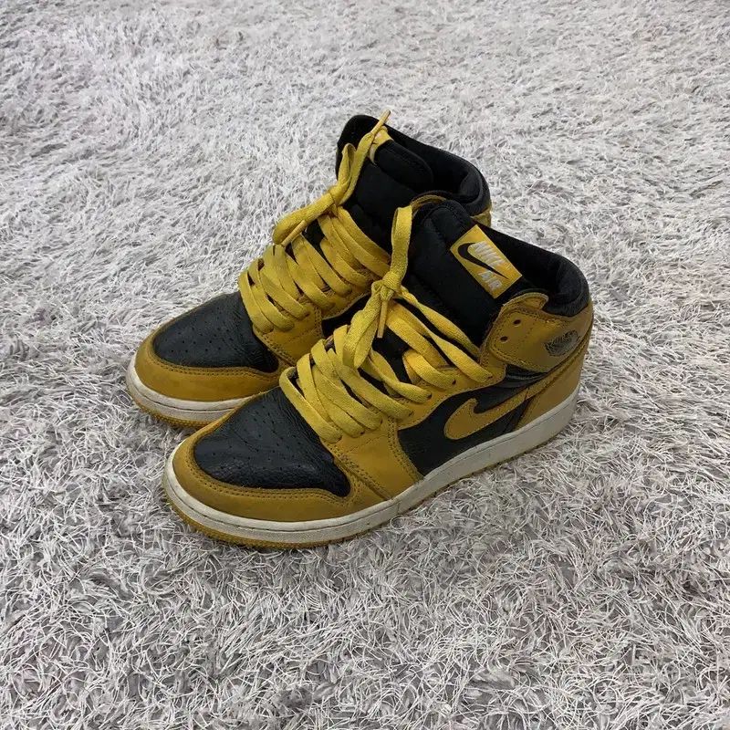 NIKE(ナイキ) エアジョーダン 1 レトロ ハイ OG ポルン スニーカーズ 245 G00225