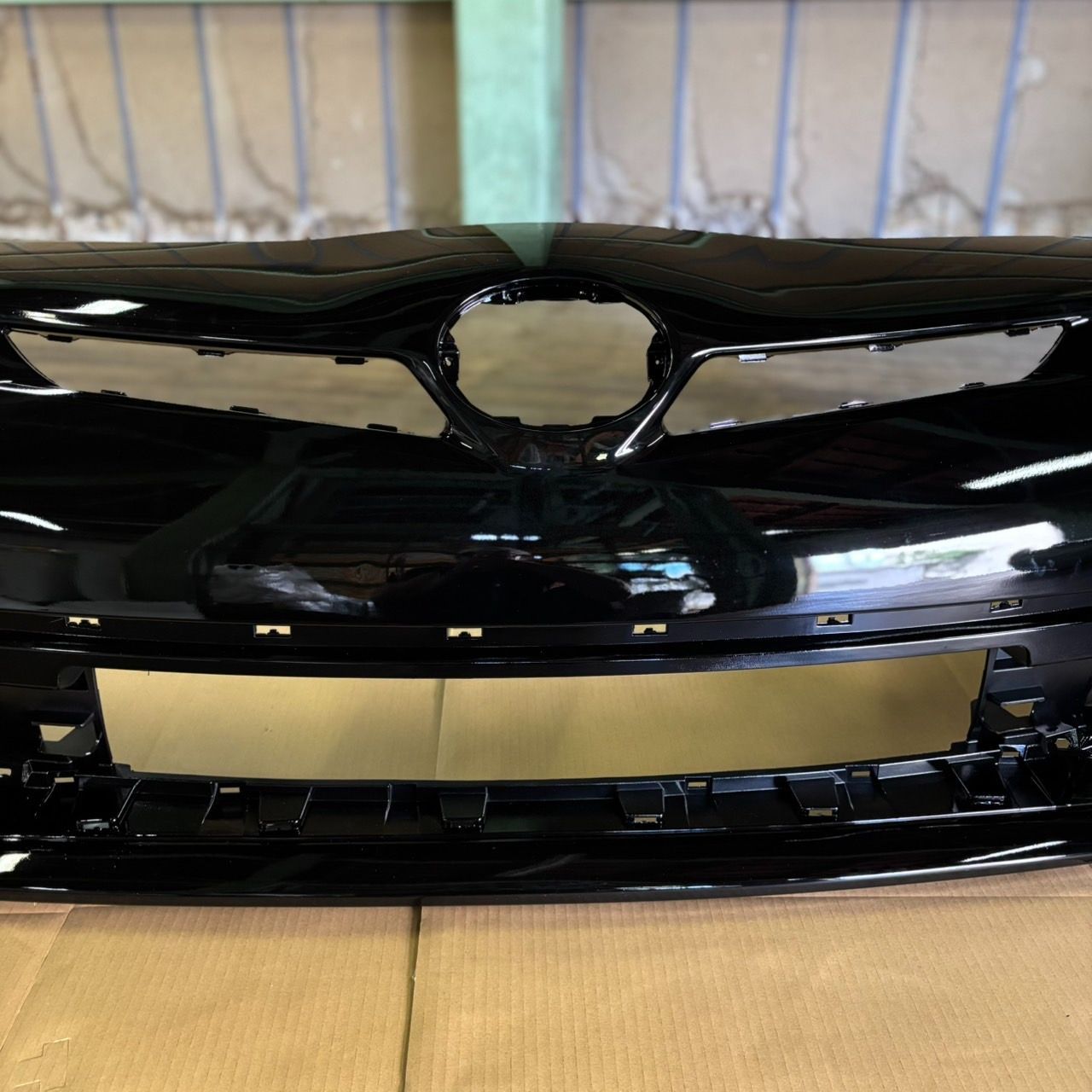 i*.様 (55)30プリウス　社外後期　ブラック　フロントバンパーフェイス TOYOTA 30系プリウス/30プリウス後期 フロントバンパー/ブラック