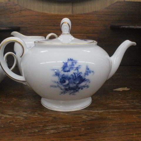 Rosenthal - ローゼンタール  クリーマー＆シュガーポット＆トレー   3点セット Amazon.co.jp: Rosenthal ローゼンタール スタジオライン