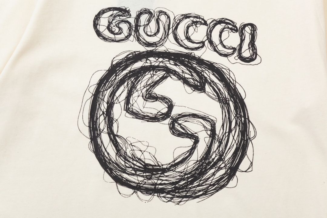 GUCCI ダブルGロゴ
