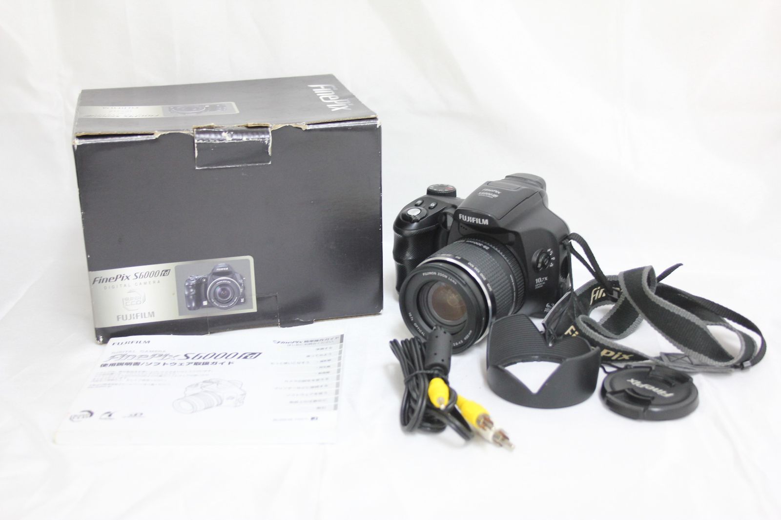 返品保証 便利な単三電池で使用可フジフィルム Fujifilm Finepix