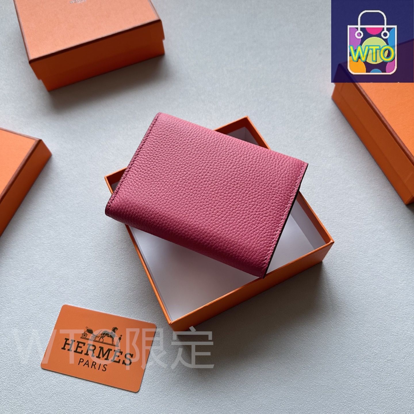 シンプルデザインで百搭性に優れる-WTO輸入2