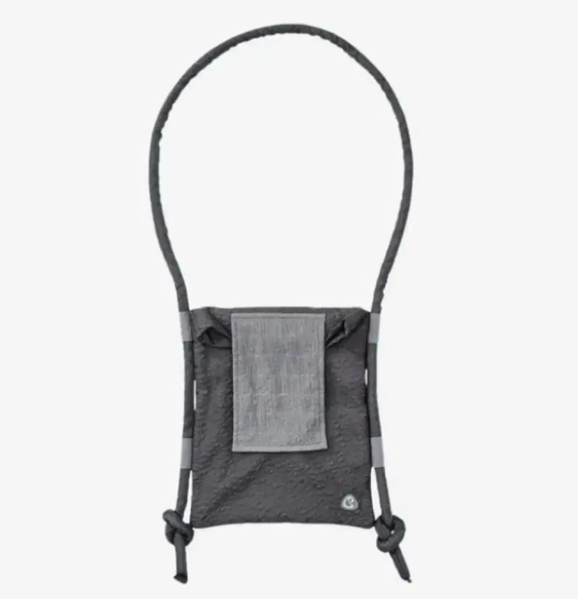 イッセイミヤケ シャーリング ロープ クロス バッグ グレー