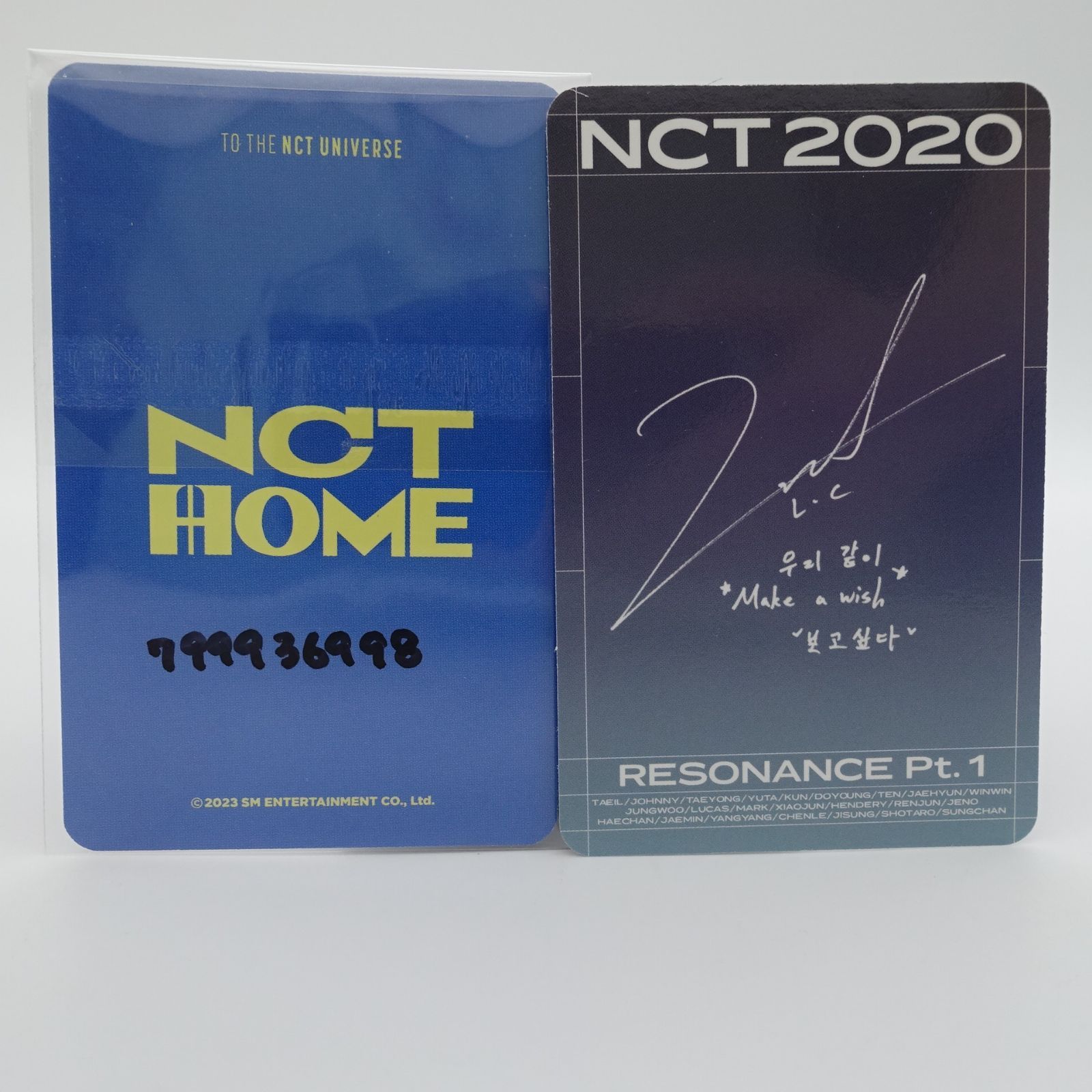 NCT127 テヨン TAEYONG トレカ バインダー 展示会 HOME a NCT NCT HOME 展示会  バインダー 青 トレカ 入り