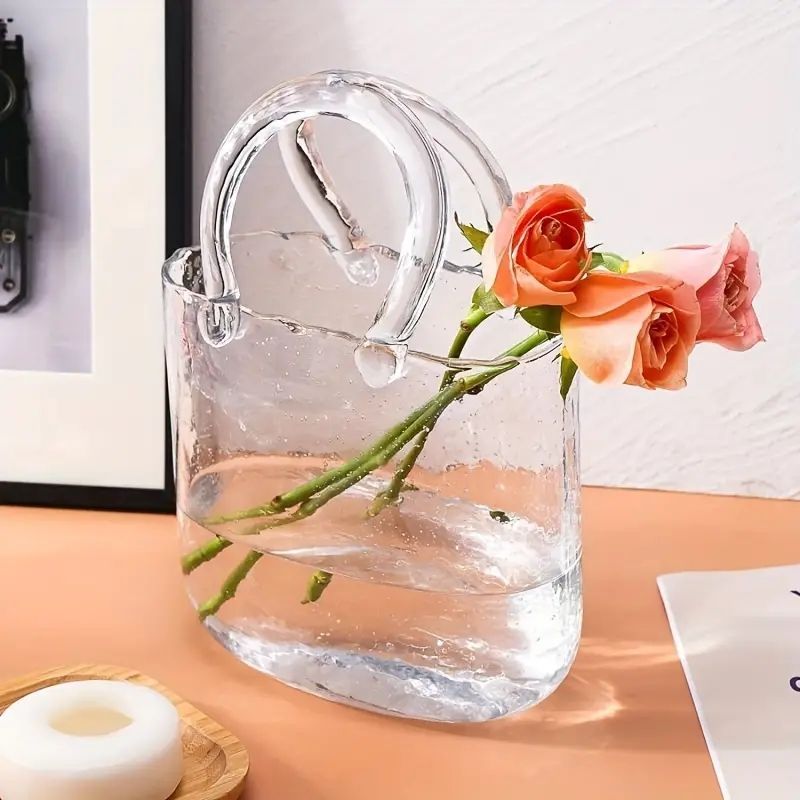1個、花用ガラスハンドバッグ型花瓶、ハンドルと泡付きクリア