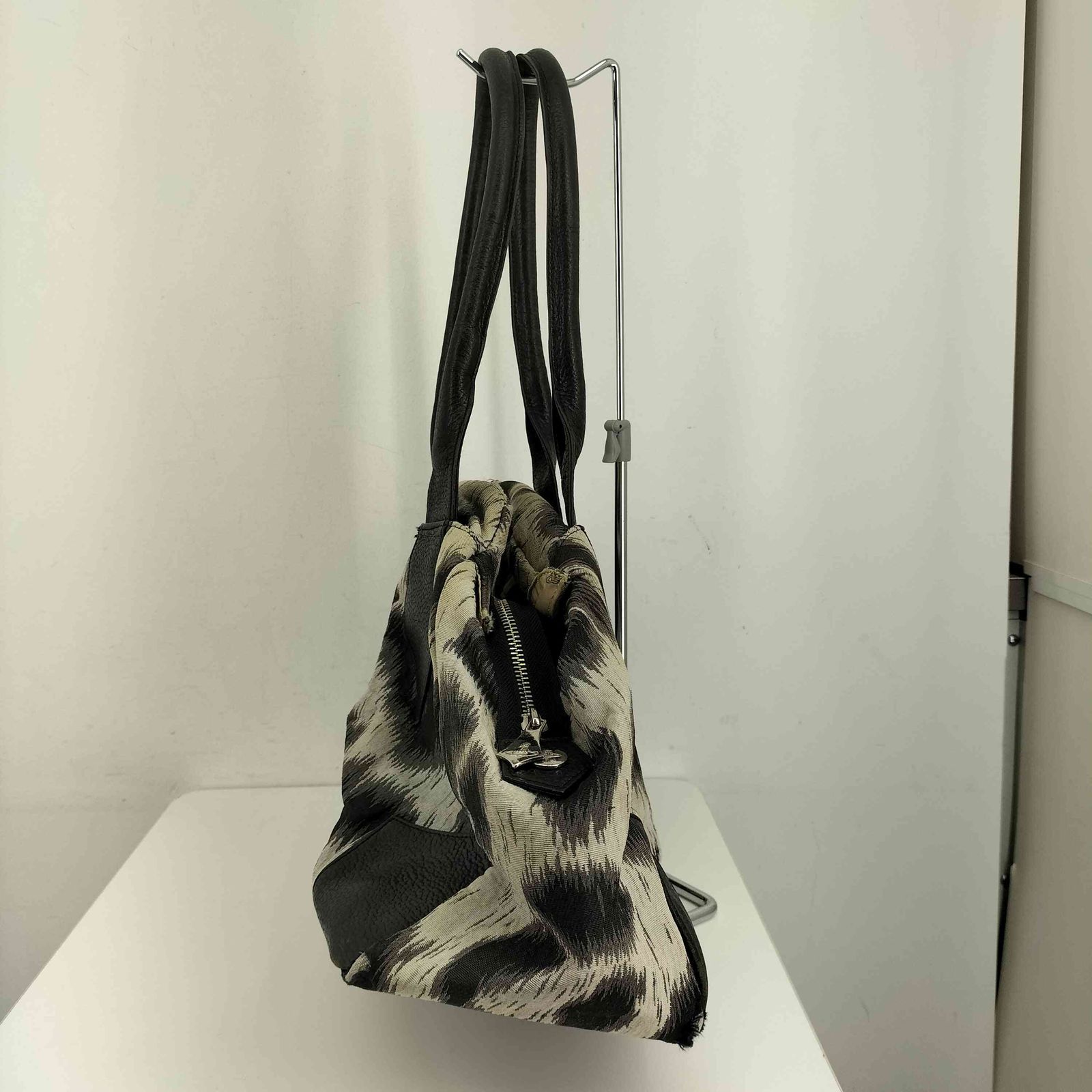 美品　Vivienne Westwood ヤスミン レオパード　バッグ ヴィヴィアンウエストウッドアクセサリー Vivienne Westwood