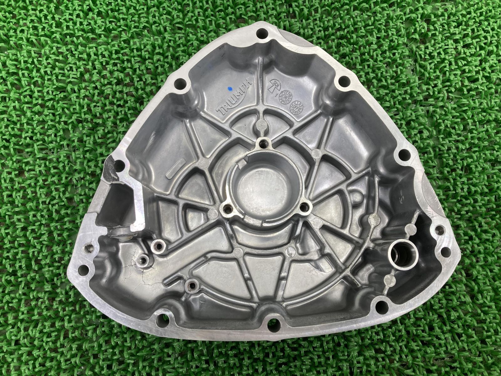 ボンネビルスピードマスター エンジンカバー トライアンフ(TRIUMPH 