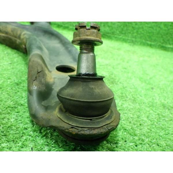 【2266】/アクアNHP10右フロントロアアーム 【大得価，人気SALE】