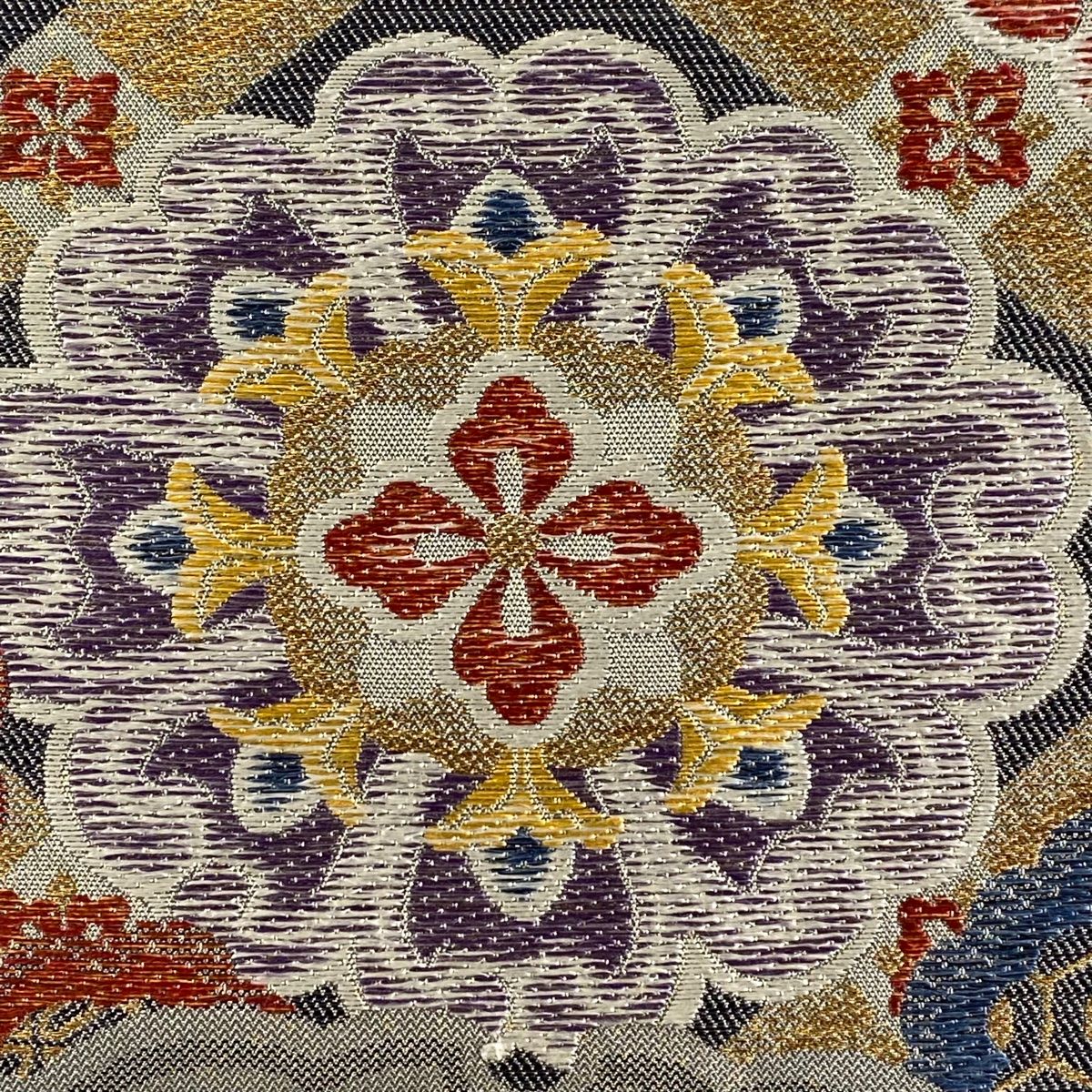 袋帯 美品 名品 華文 有職文様 金糸 刺繍 灰色 六通 正絹 中古 袋帯 美