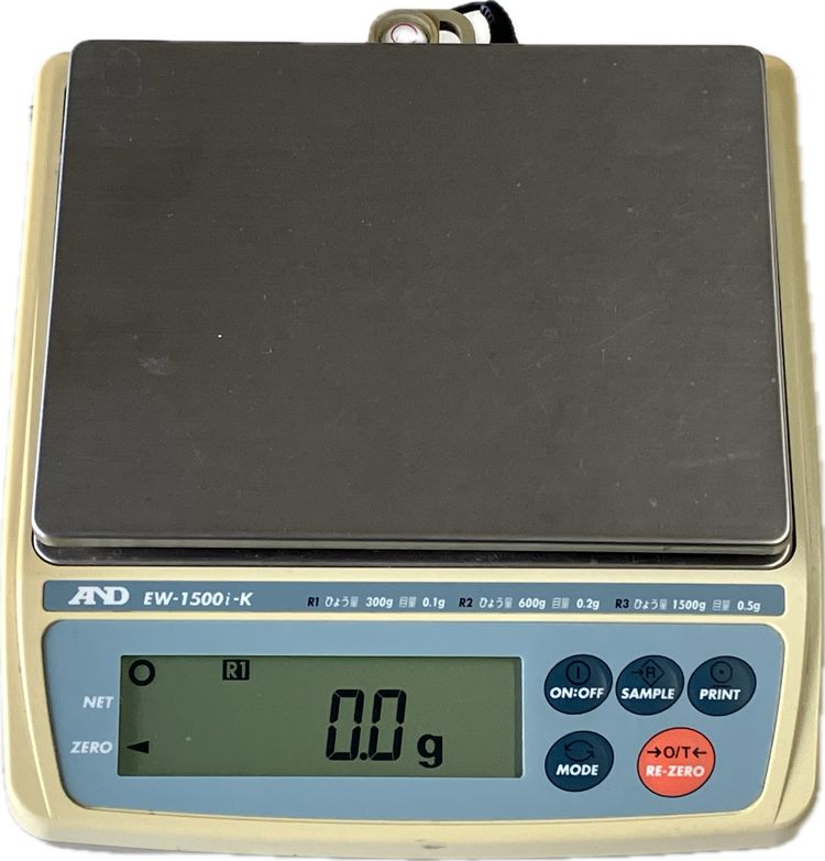 A&D デジタル はかり 検定秤 EW-1500i-K 【中古】７・８区用 エー・アンド・デイ はかり - メルカリ