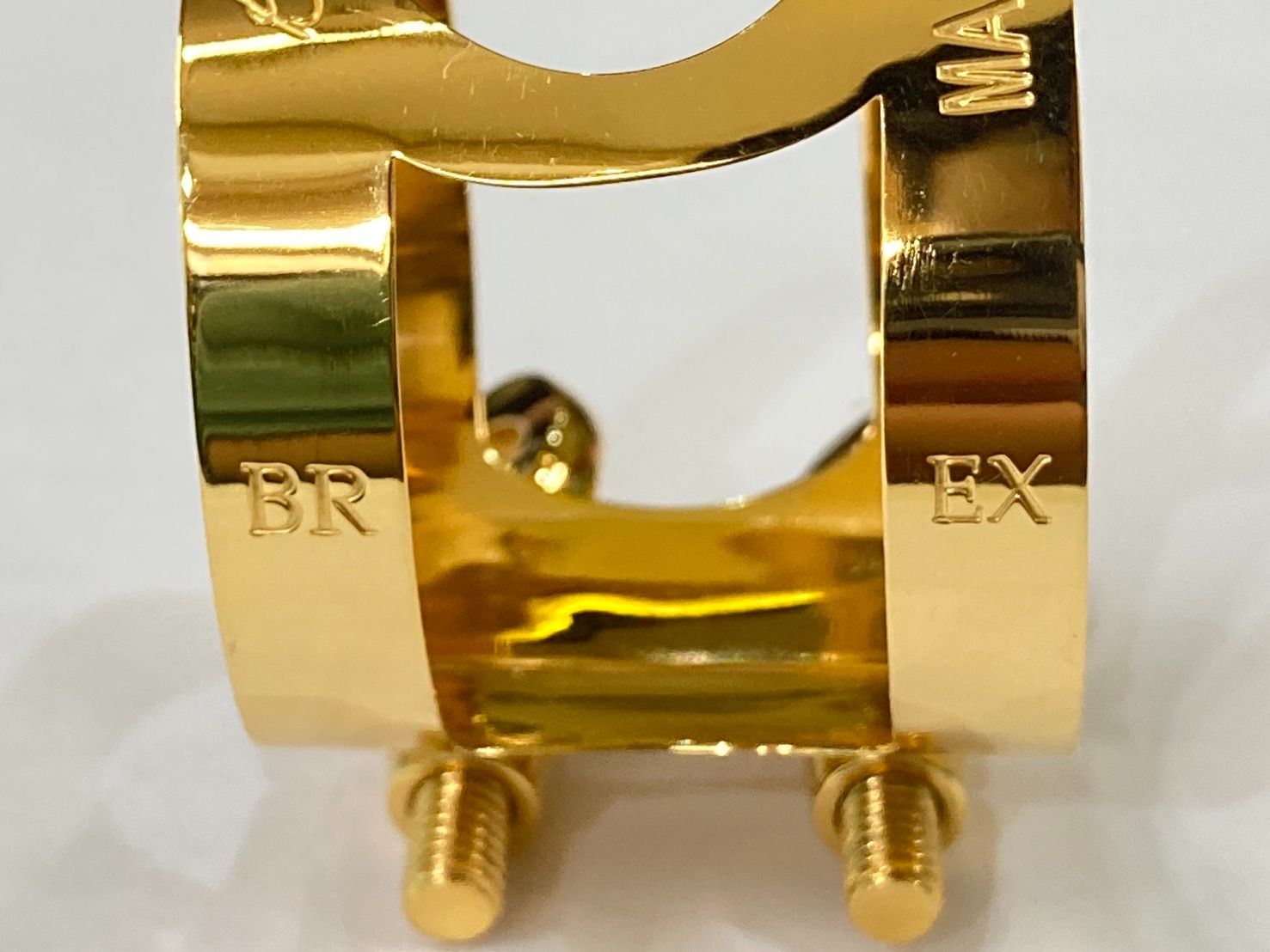 ブルズアイ バリトンサックス用リガチャー ルソーサイズ GP - メルカリ