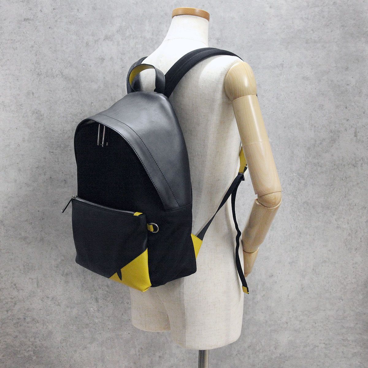 良品 】FENDI フェンディ CORNER BUGS コーナー バグズ リュック 