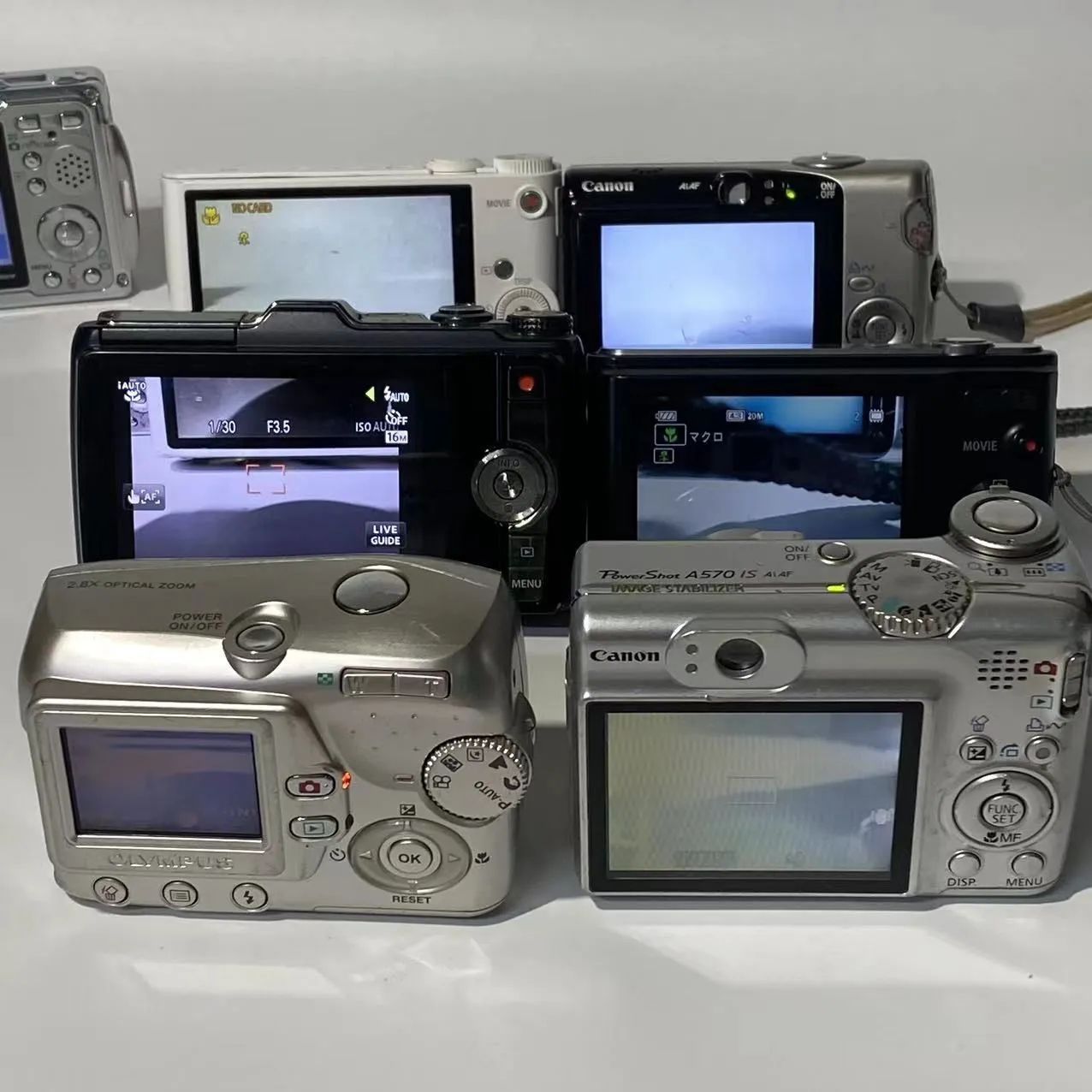 デジカメセット 動作2台、故障1台、動作確認不能1台（ジャンク扱い