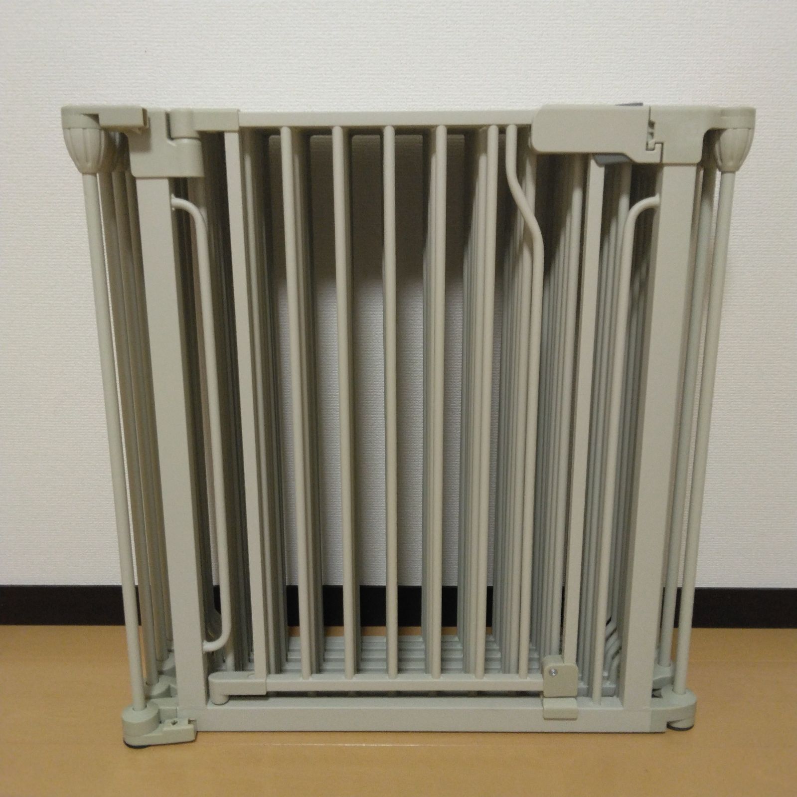 良品】DOG SAFE8 ペットフェンス ライトグレージュ ケージ