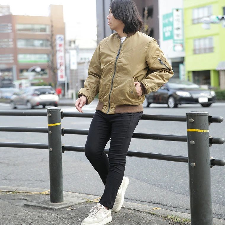 未使用 AVIREX MA-1 フライトジャケット XL リバーシブル タン中綿