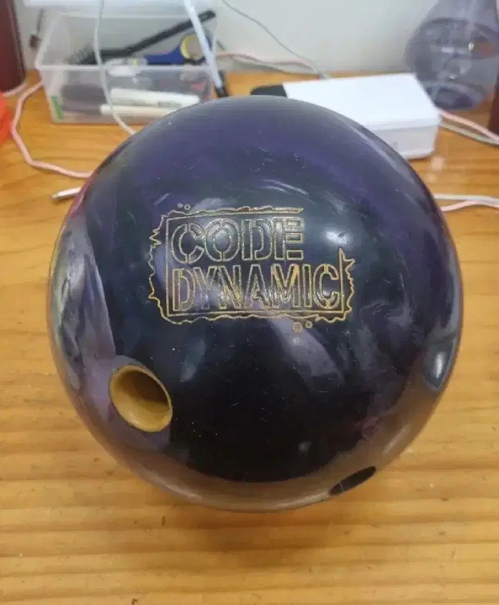 プラグ済 PhysiX Blackout 15P ボウリング ボール 中古 AI プラグ済 PhysiX Blackout 15P ボウリング ボール 中古 AI プラグ済