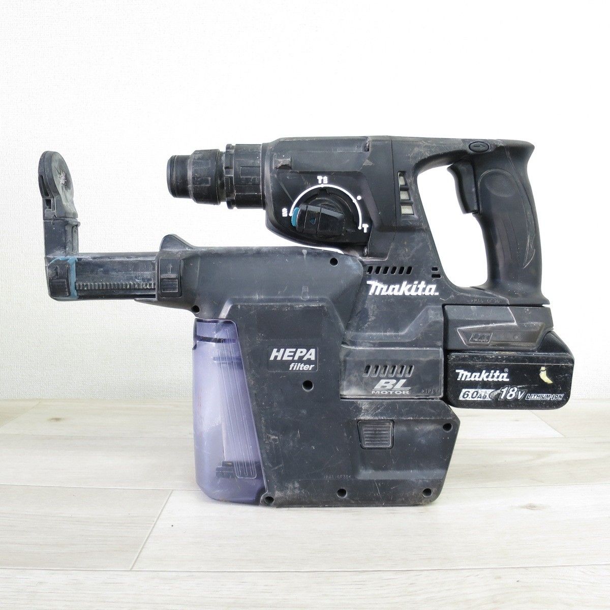 送料無料] ◇マキタ 24mm 充電式 ハンマドリル HR244D 電動 工具 