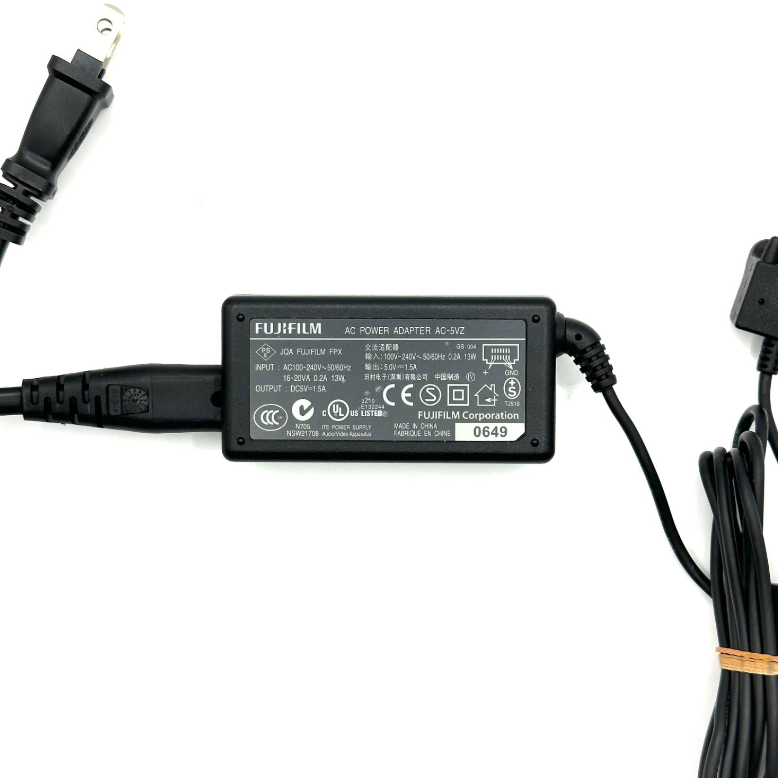 Fujifilm FinePix デジタルカメラ 動作確認済み　変換機　充電器付 Fujifilm FinePix デジタルカメラ 動作確認済み 変換機 充電器付