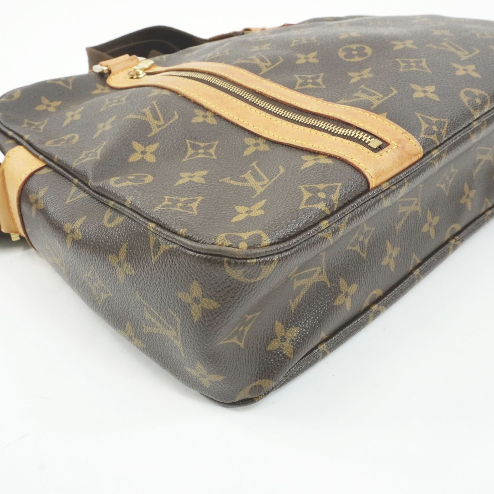 【LOUIS VUITTON】2wayバッグ　サックボスフォール　モノグラム LOUIS VUITTON】ルイヴィトン『モノグラム サック ボスフォール