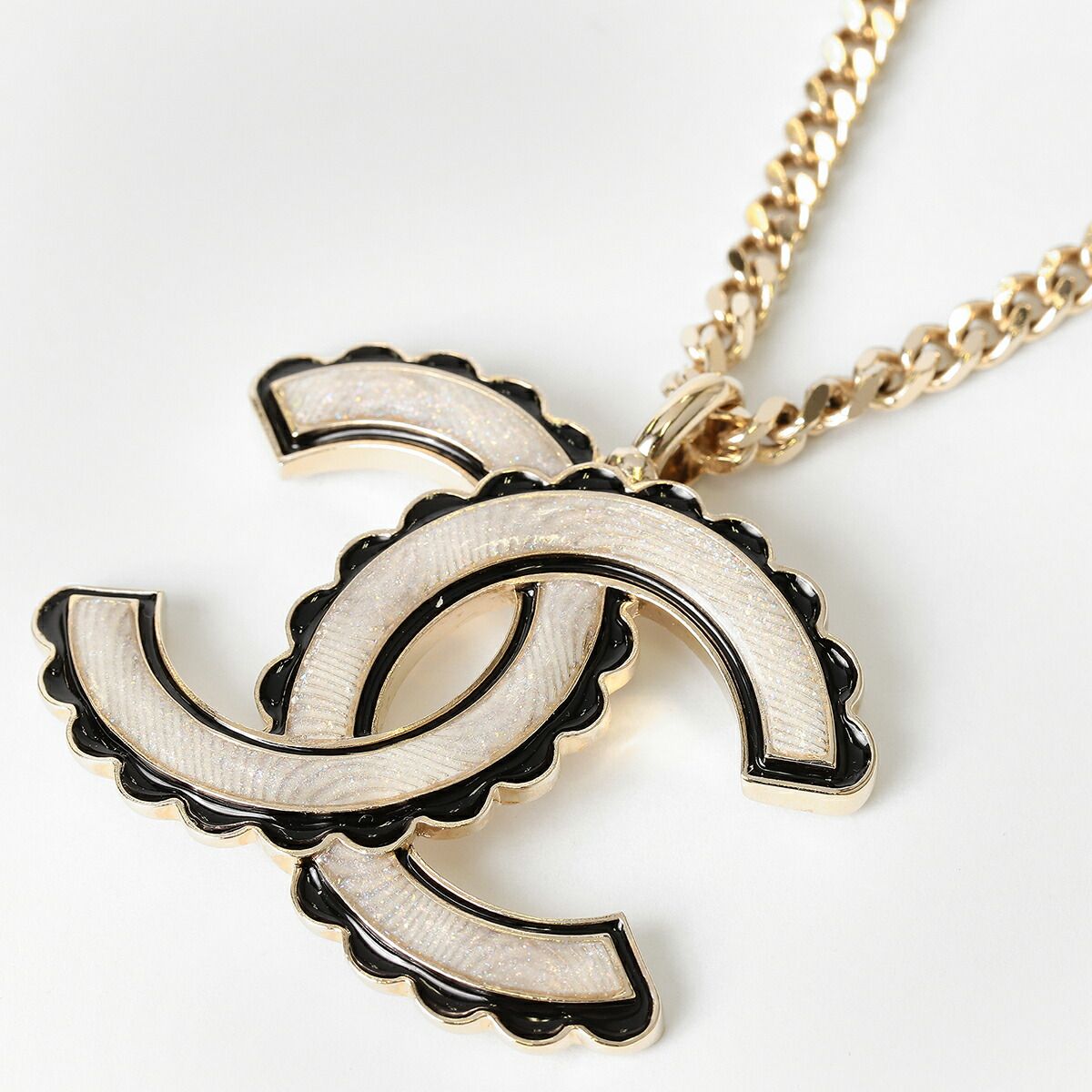 新品 シャネル CHANEL ネックレス ペンダント ゴールド/ホワイト