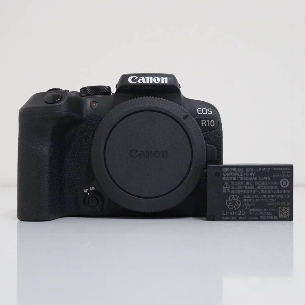 Canon EOS R10 ボディ USED美品 本体+バッテリー APS-C 2022年発売  
