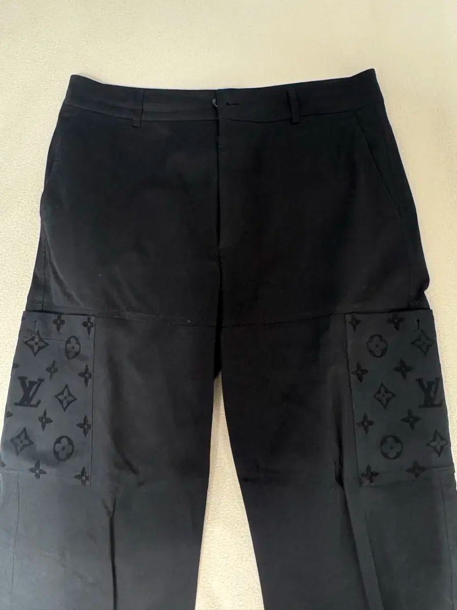 Louis Vuitton ルイヴィトン カーゴパンツ