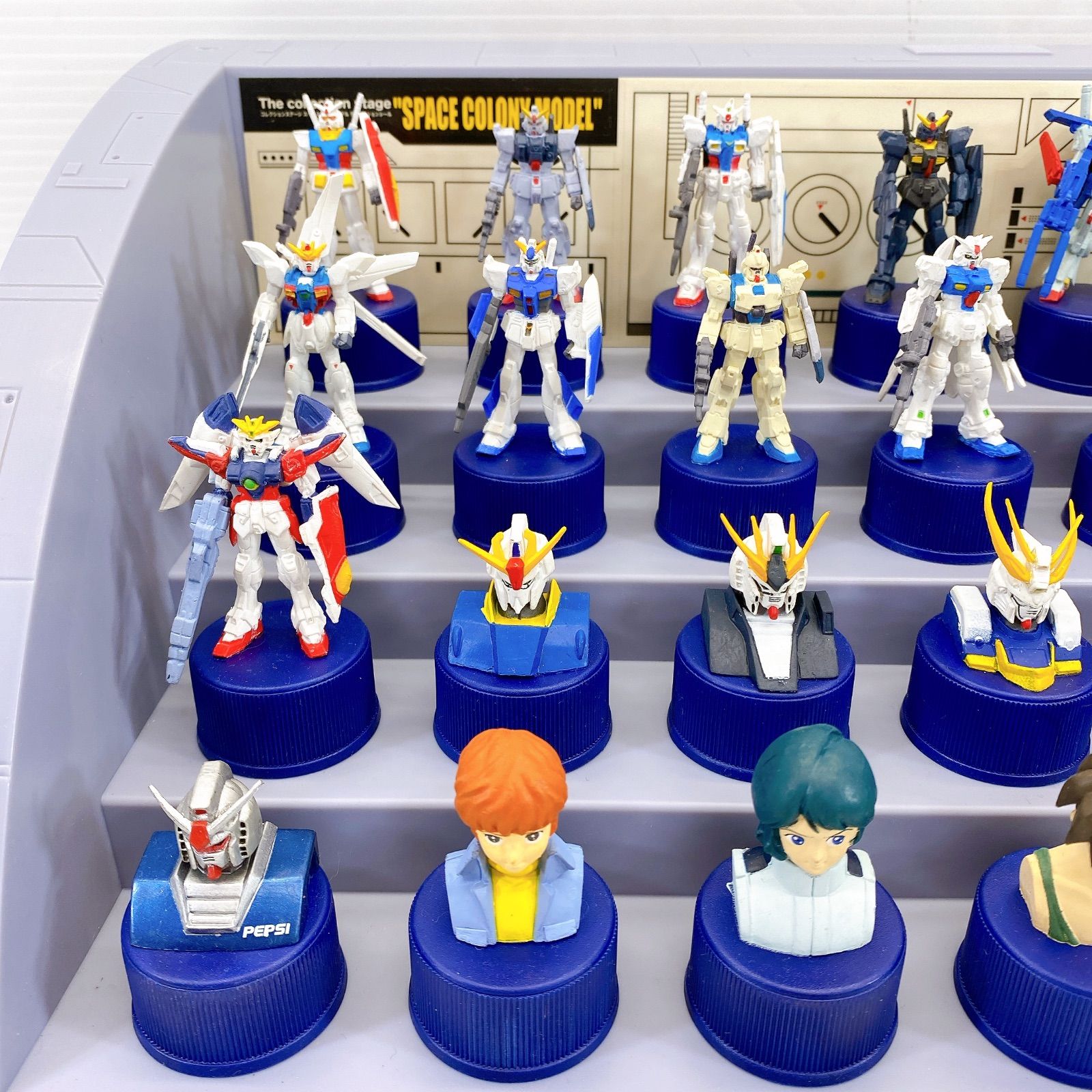 ガンダム　PEPSI　スペースコロニー型コレクションステージ　ボトルキャップ ガンダム25周年ペプシボトルキャップスペースコロニー型