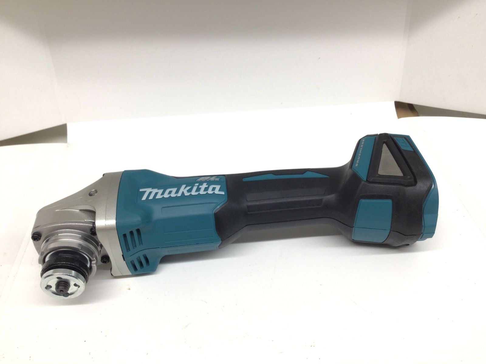 Makita マキタ 100mm18v充電式ディスクグラインダー GA404DZN ITSRYRCO9TIG エコツール小牧ｲﾝﾀｰ店 M02