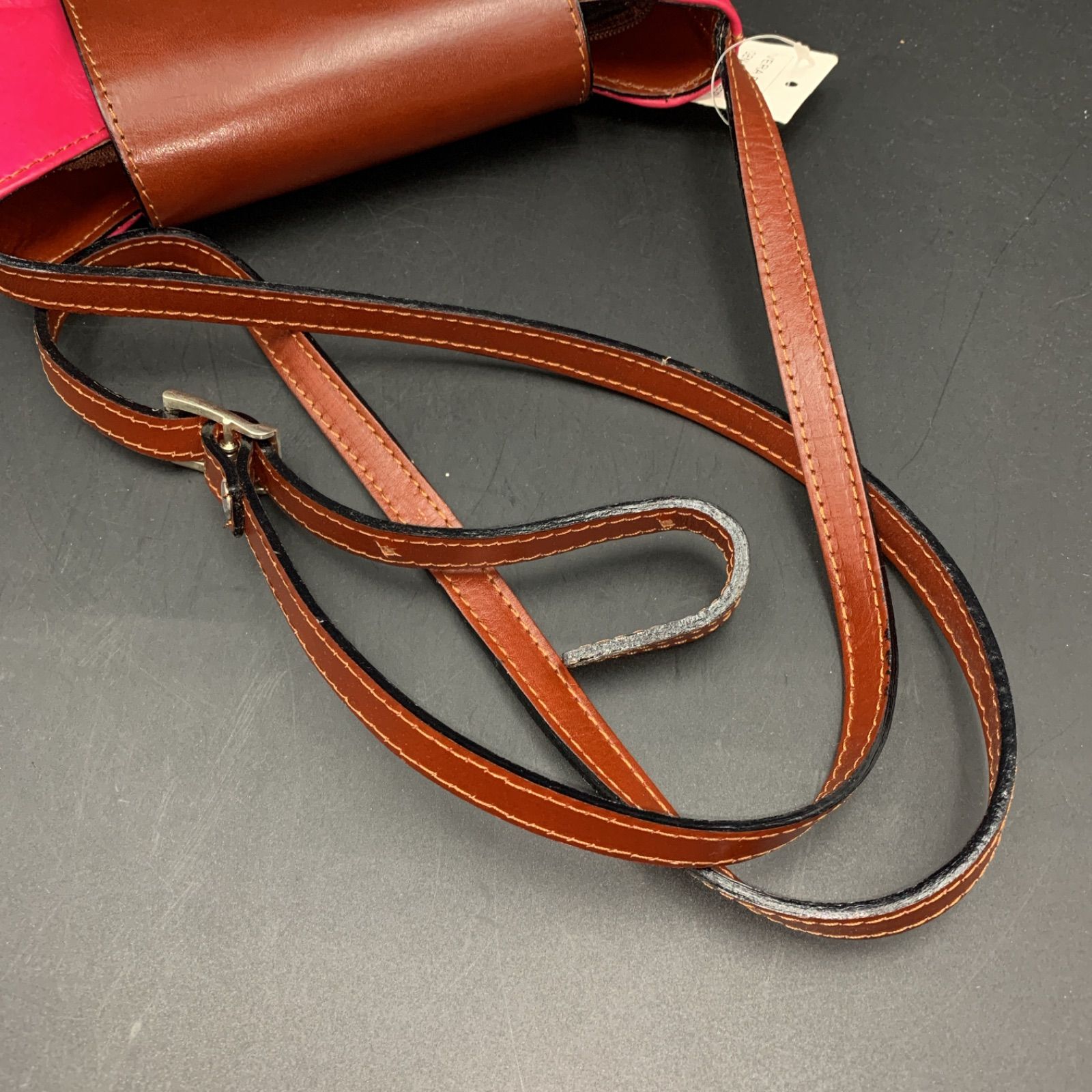 74 Vera Pelle レザー ショルダーバッグ ショッキングピンク
