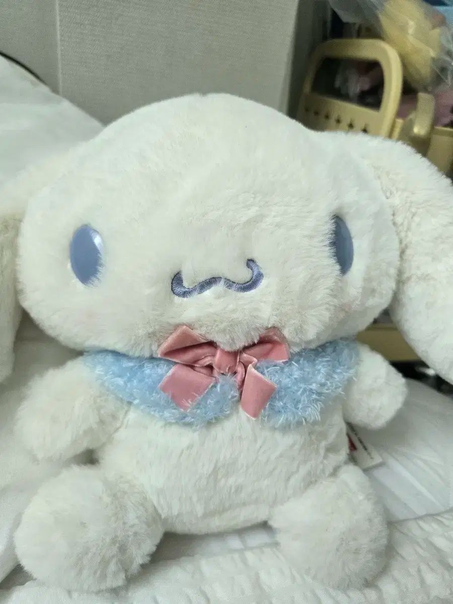 Sanrio サンリオ シナモロール 人形 ぬいぐるみ 白 抱擁 ファンサテム