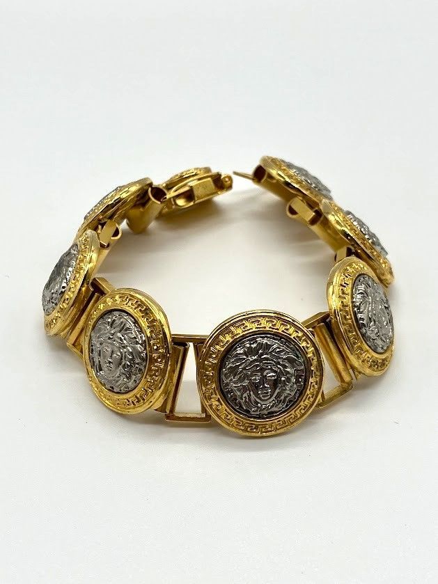 ▽【ITUSOQEYJ9MO】GIANNI VERSACE ジャンニ ヴェルサーチ メデューサ