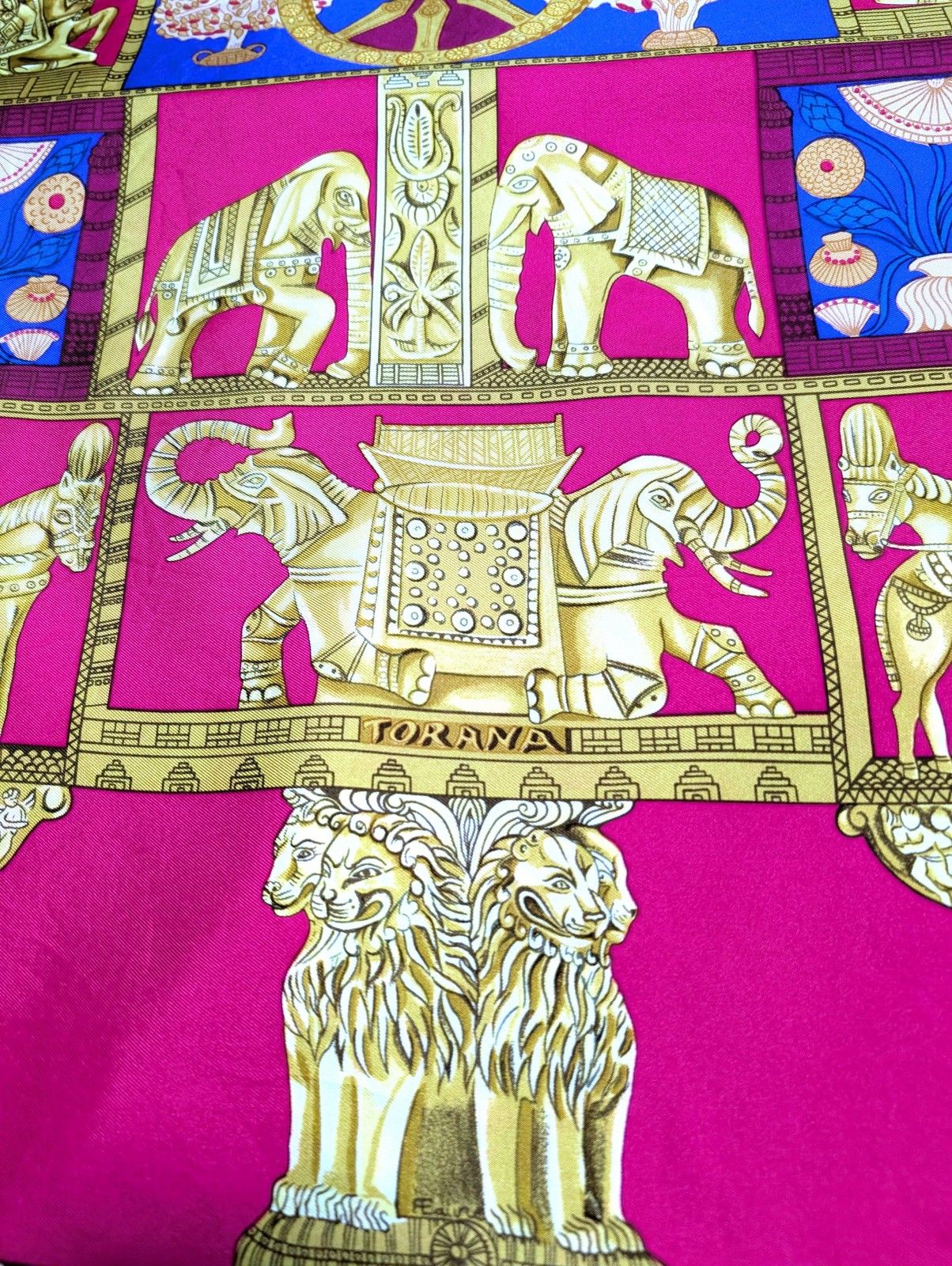 美品 HERMES カレ 90 TORANA 塔門 インド風 ゾウ 象 動物