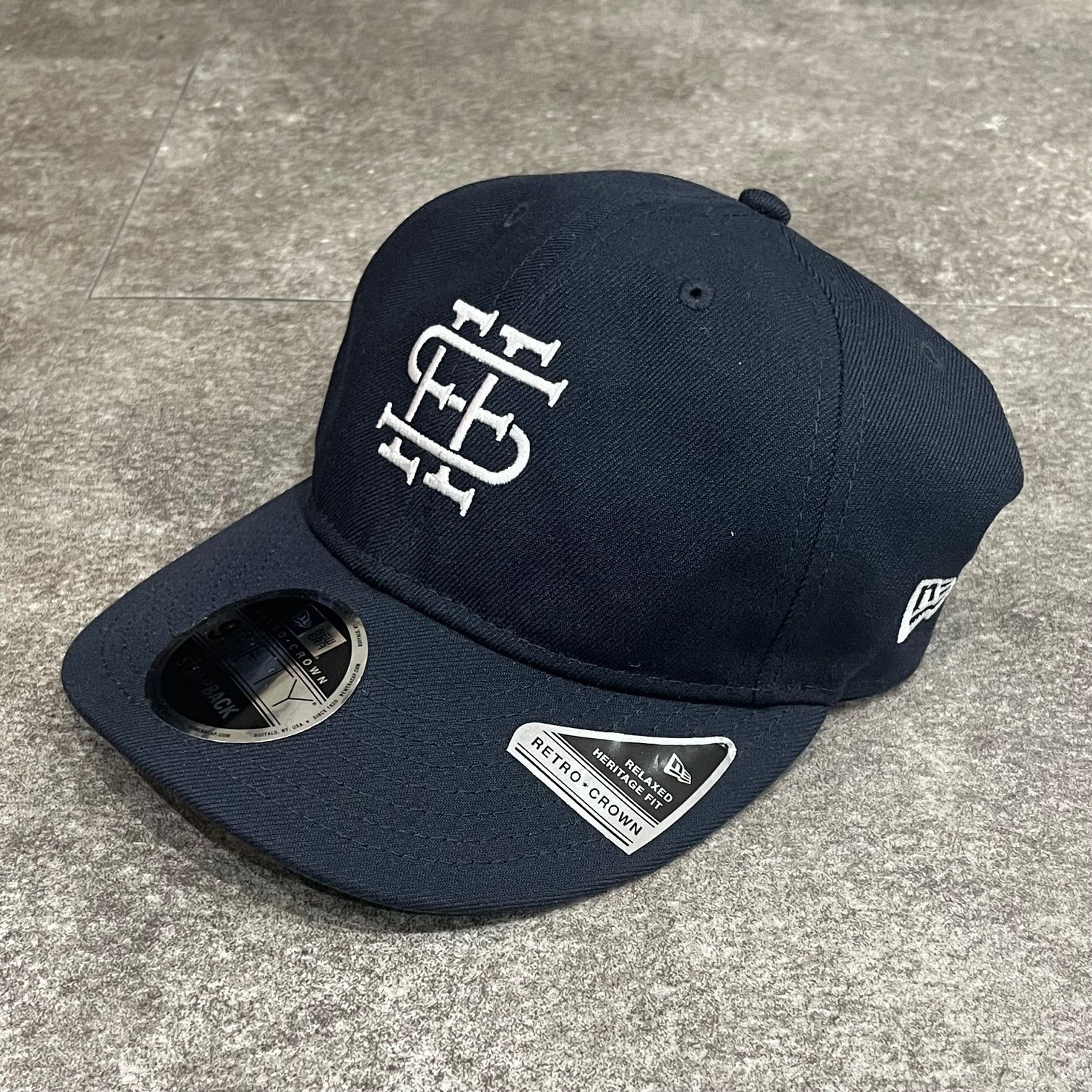 未使用品 SEESEE × NEW ERA 9fifty cap コラボ キャップ 帽子 シーシー ニューエラ ネイビー F 67247A3 -  メルカリ