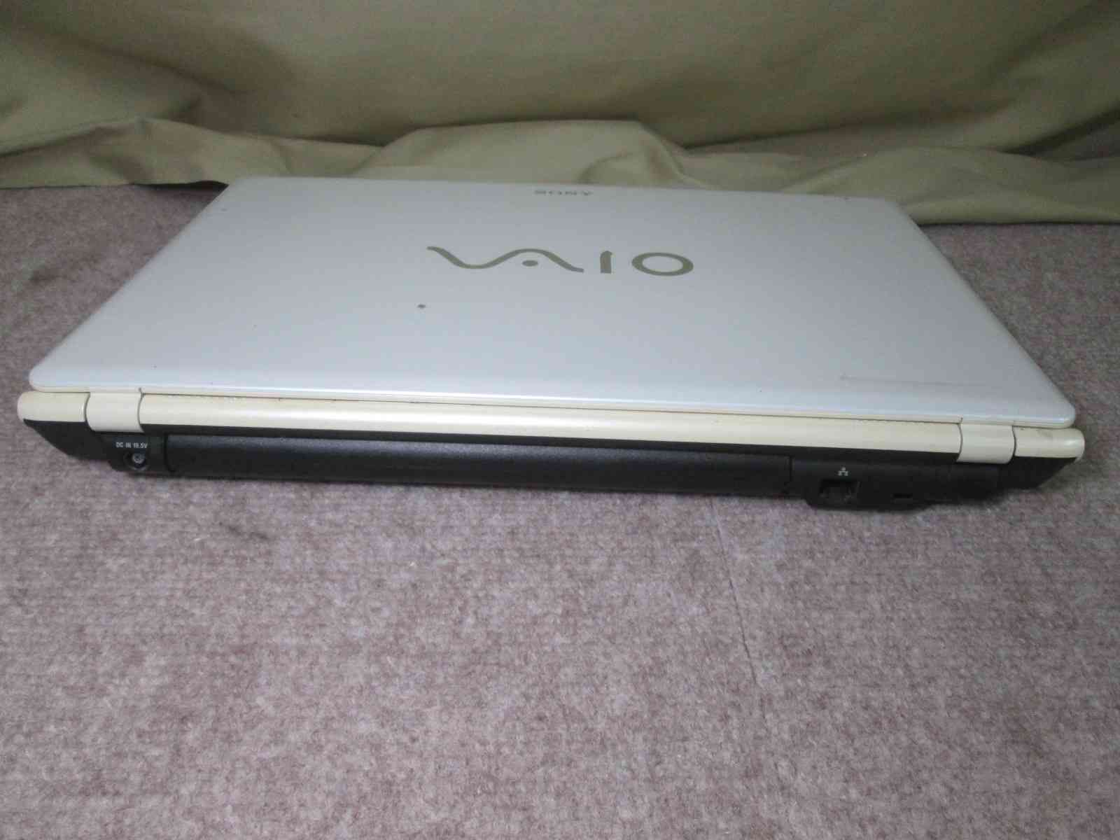 SONY VAIO J VPCJ118FJ⁄WI ○【ジャンク】 VAIO VPCCW18FJ